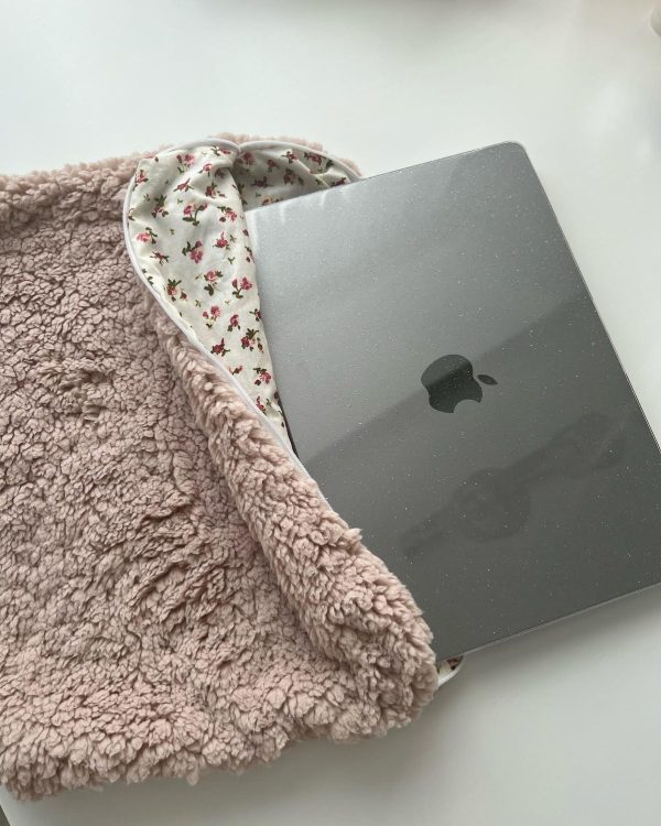 Hazel laptop case